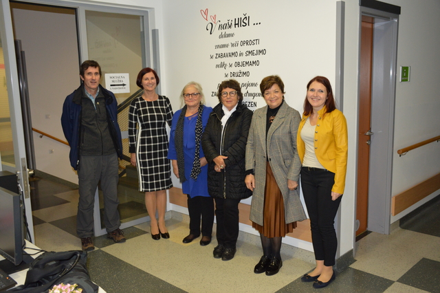 Vodstvo Hmeline s Srebrno nitjo